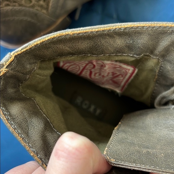 Lace Up Boots with Chunky Heel - Picture 9 of 9